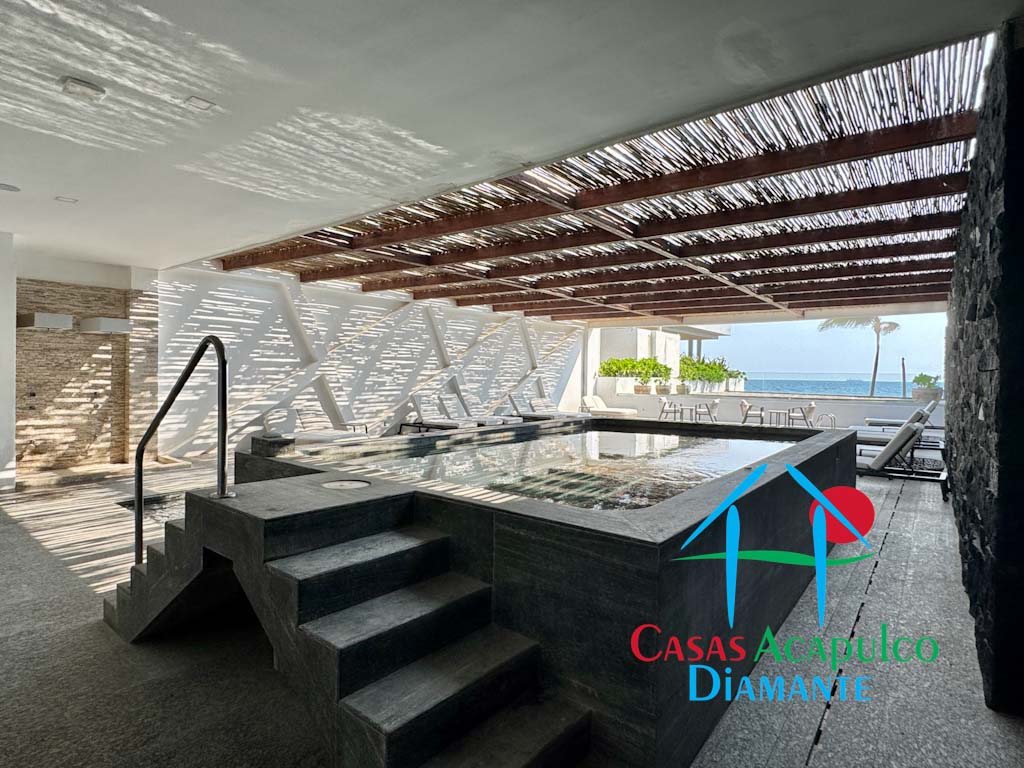 Bayam Residences - Alberca mujeres 3